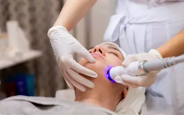 Fototerapia Facial