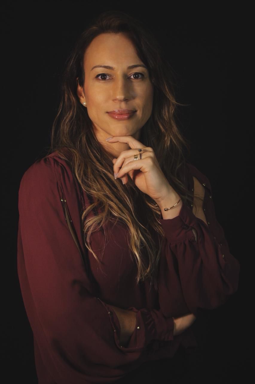 dra-rosa-cruzato